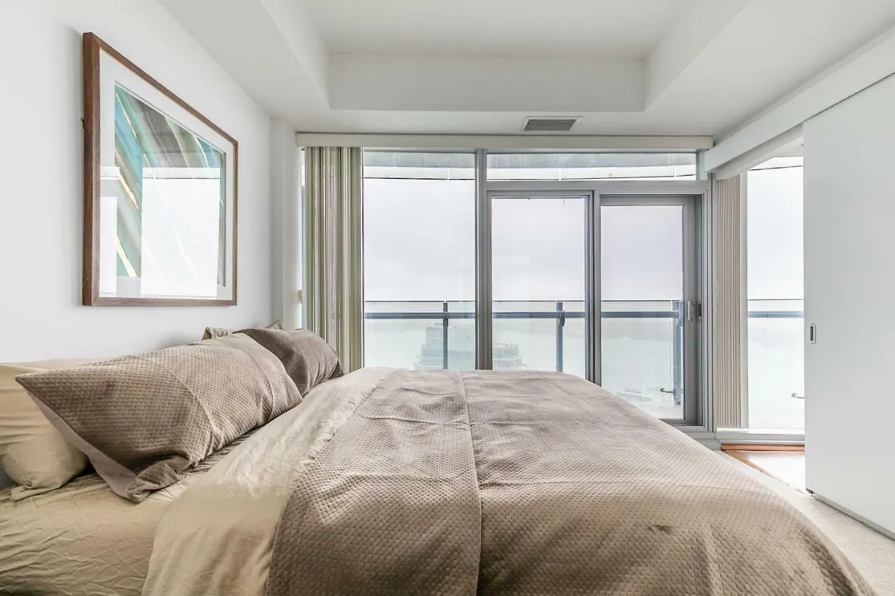 Luxury Corner Suite - Entertainment District トロント